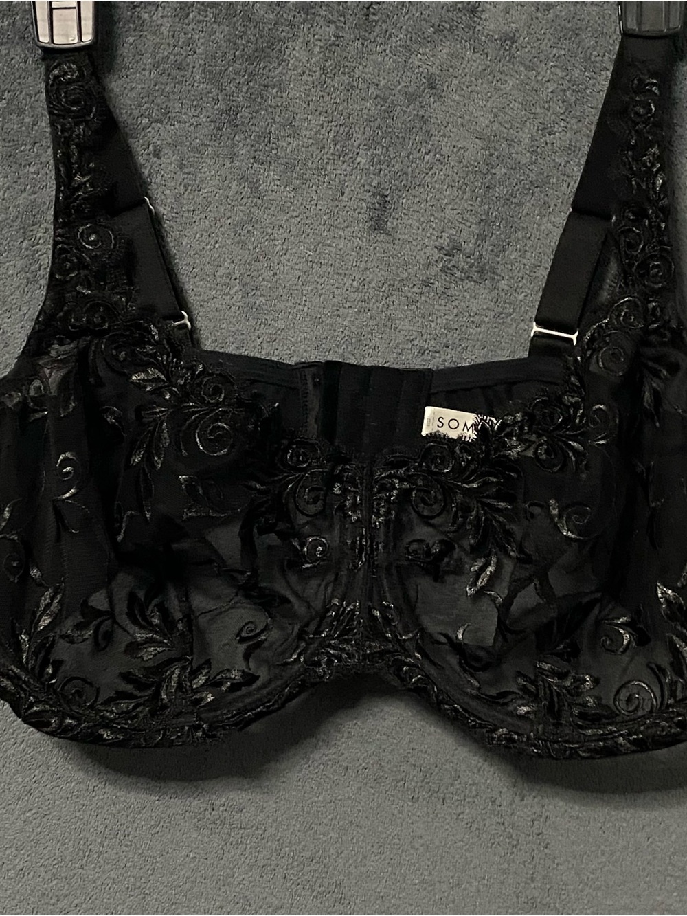 Soma Sensuous Lace Unlined Black Bra Womens 42DDD Adjustable Back Closure Sexy